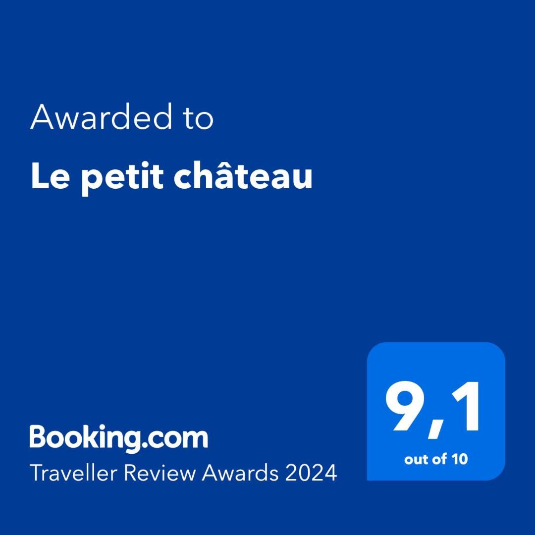 Le Petit Chateau Ано Сирос Стая снимка